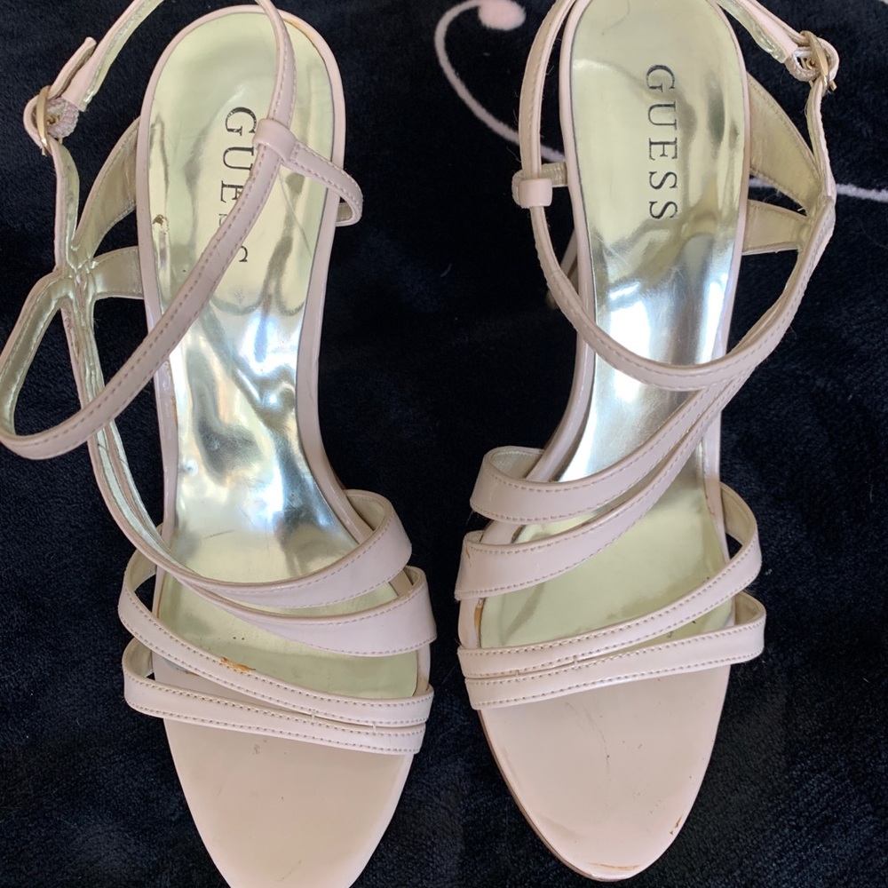 Guess Strappy sandals nude